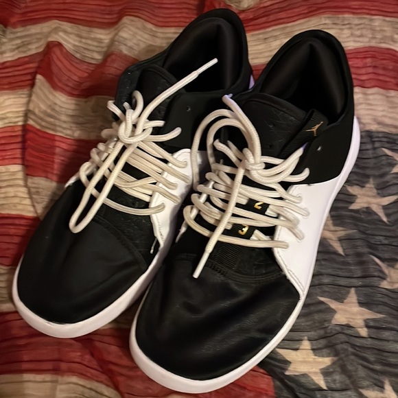 Nike Air shoes - Picture 2 of 7